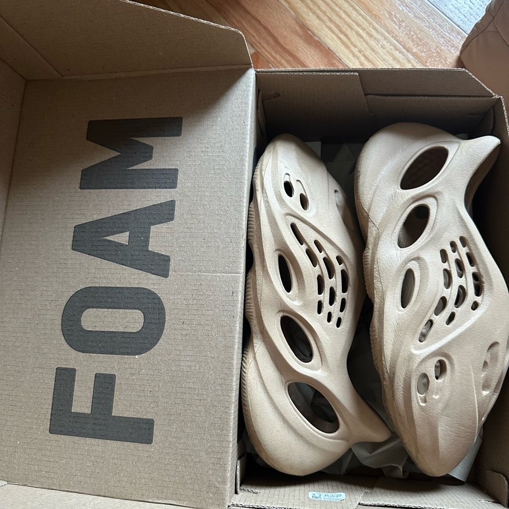 Yeezy foam runner
